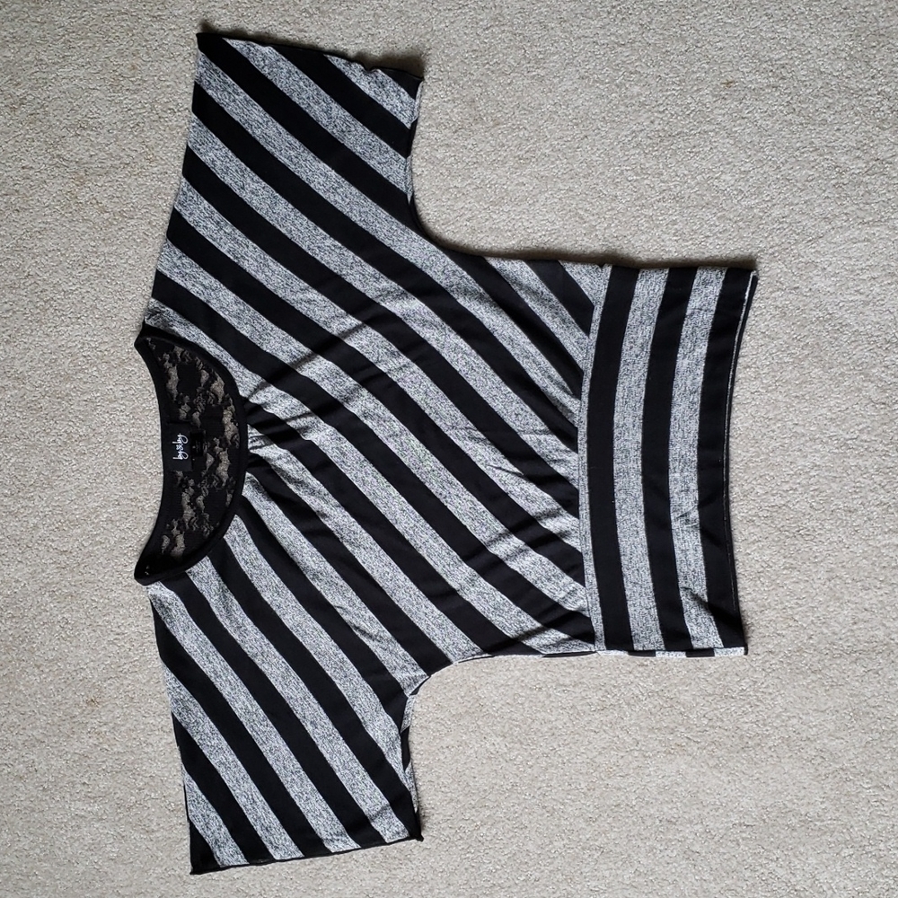 NWOT Cinched Waist, Wide Sleeve, Lace Back Striped Top, Size S